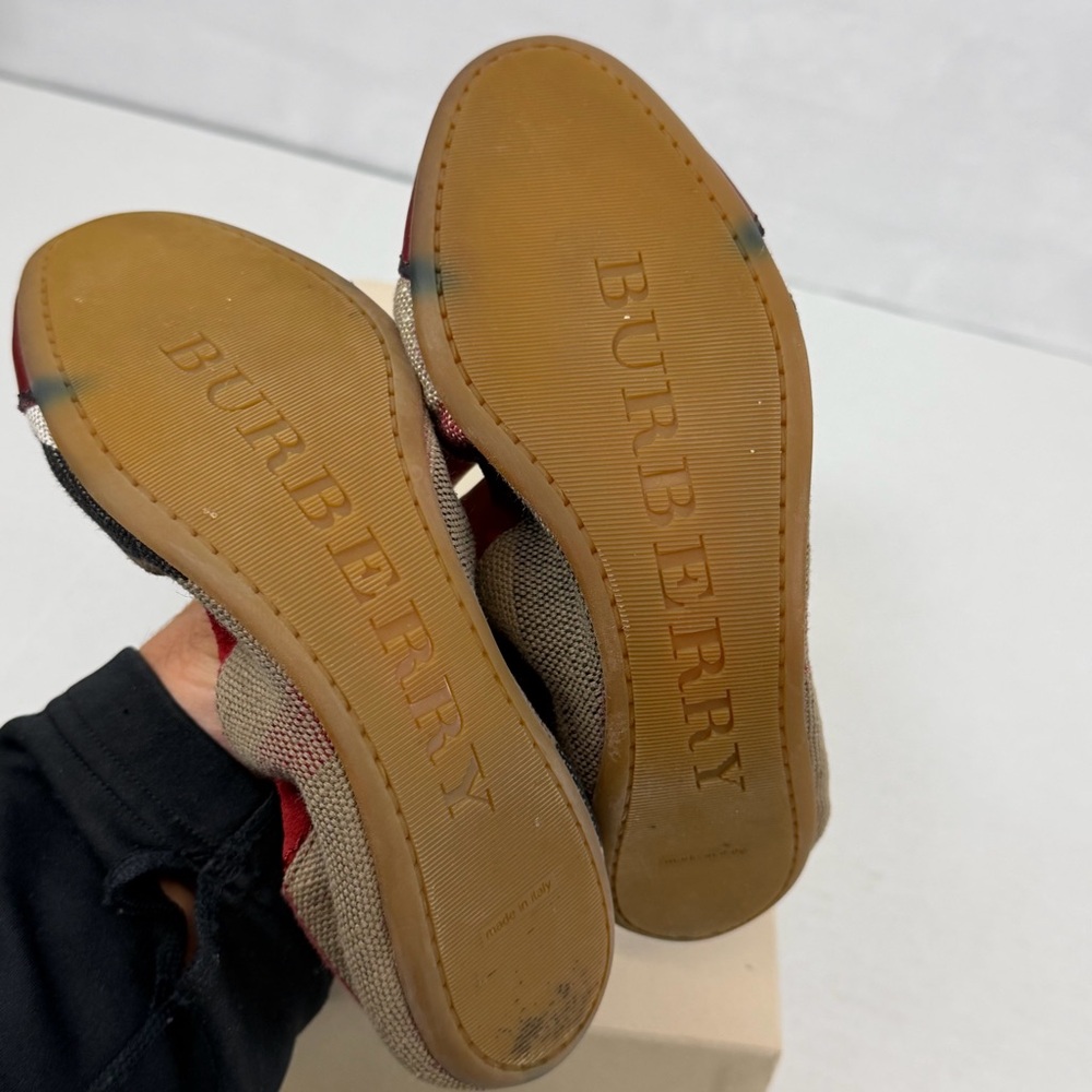 Burberry Canvas Check Truville Round Toe‎ Ballerina Flats Cadmium Red 37 US 7 - Picture 5 of 7